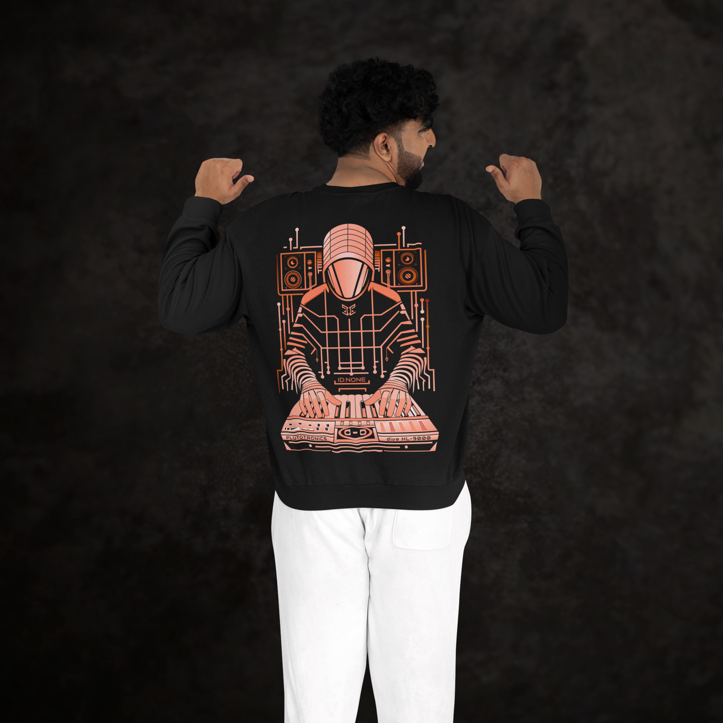 ID : NONE - Tour Sweat (Backprint)