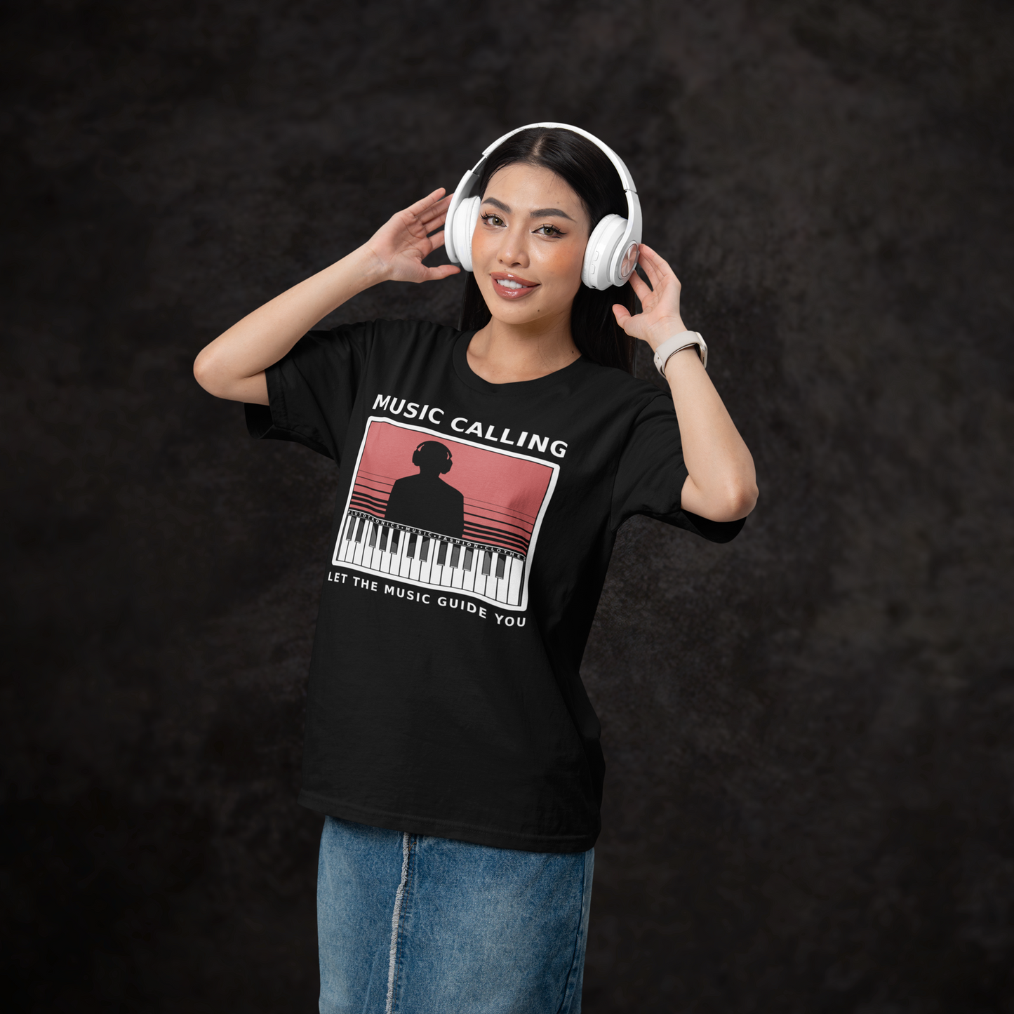 MUSIC CALLING - Artist Tee