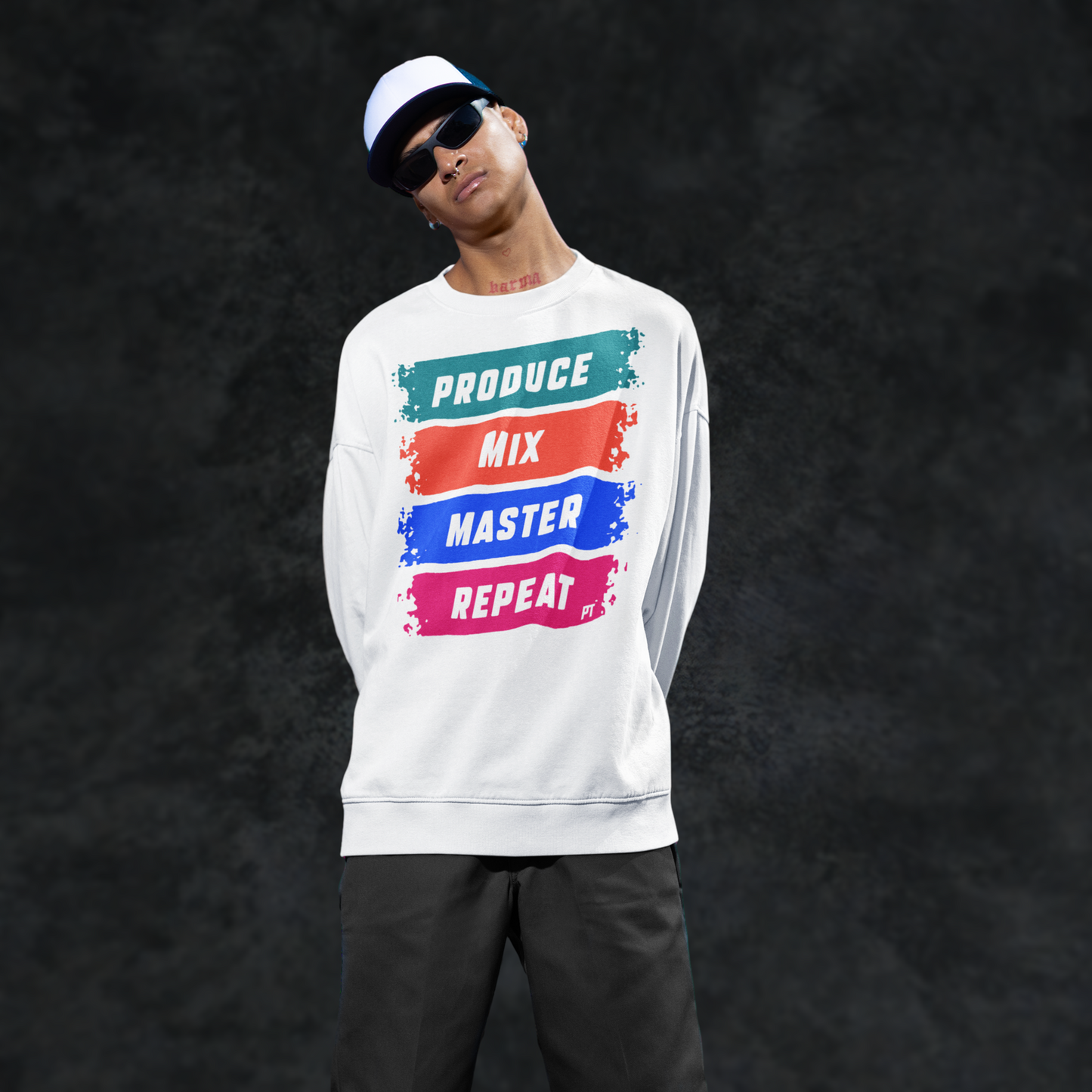 ROUTINE Day - Tour Sweat